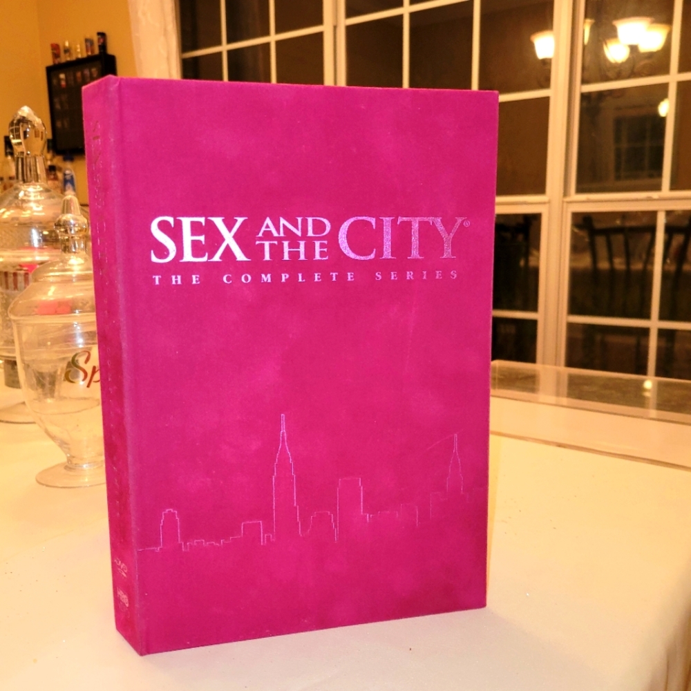 Sex and the City Complete  DVD set in Collector Case